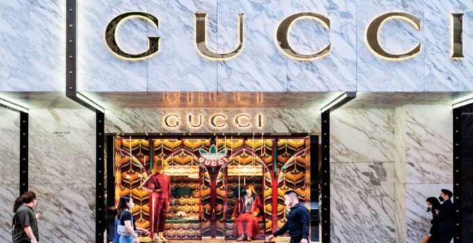 Competitors Analysis of Gucci 