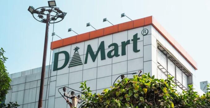 Competitors Analysis of DMart